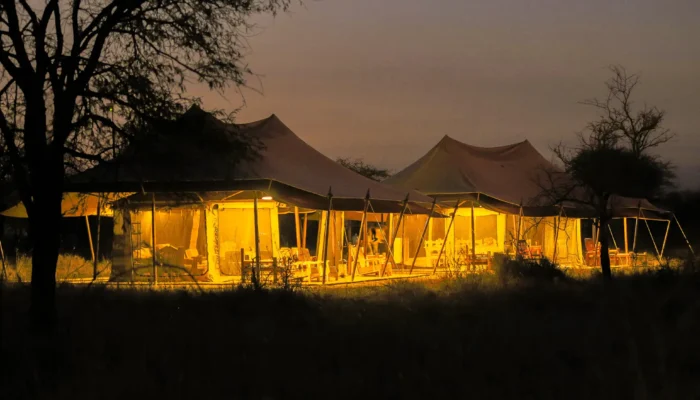 Seronera-IntimateLounge-Dining-Tents-1